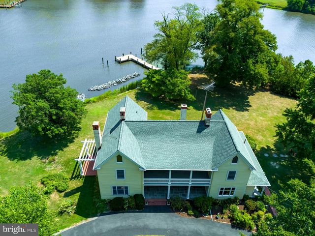 2208 HORNS POINT RD, Cambridge, MD 21613