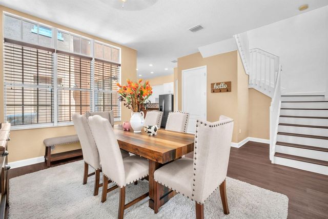 516 SW 147th Terrace 4-43, Pembroke Pines, FL 33027