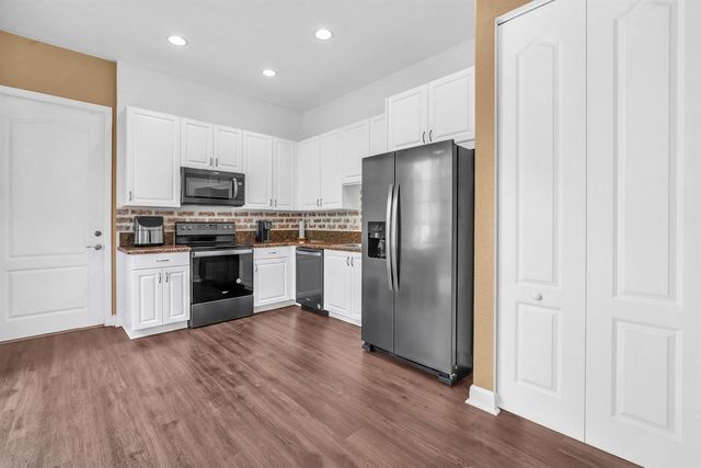 516 SW 147th Terrace 4-43, Pembroke Pines, FL 33027