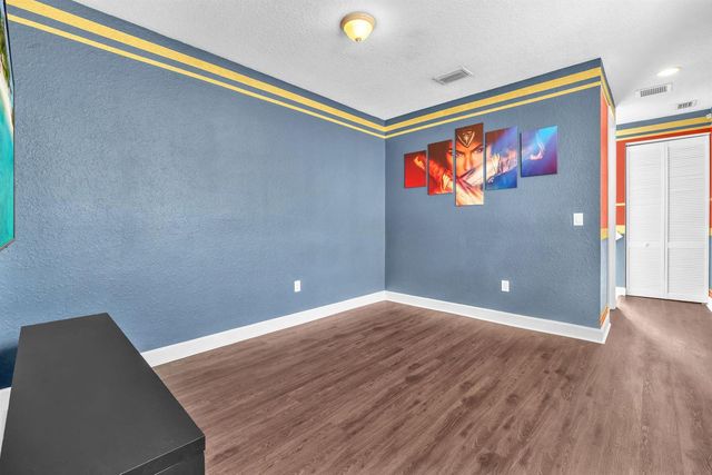 516 SW 147th Terrace 4-43, Pembroke Pines, FL 33027