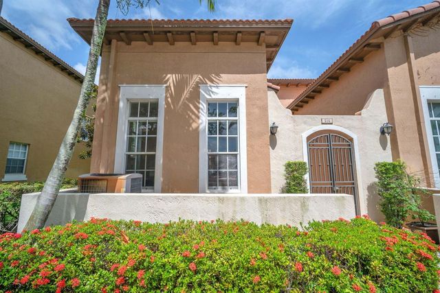 516 SW 147th Terrace 4-43, Pembroke Pines, FL 33027