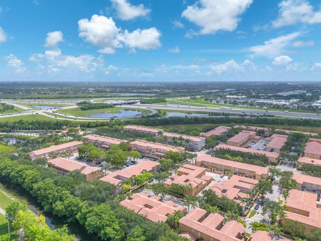 516 SW 147th Terrace 4-43, Pembroke Pines, FL 33027