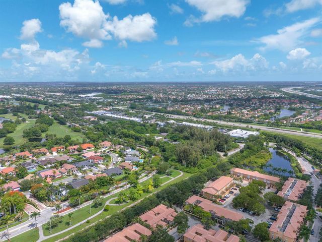 516 SW 147th Terrace 4-43, Pembroke Pines, FL 33027