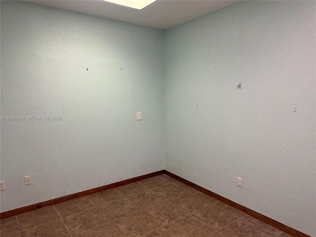 257 N Krome Ave, Homestead, FL 33030