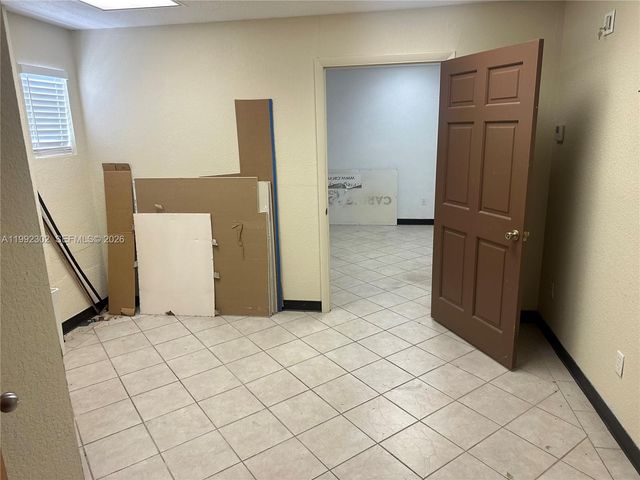 257 N Krome Ave, Homestead, FL 33030