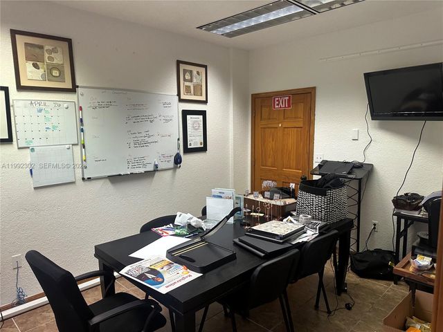 257 N Krome Ave, Homestead, FL 33030