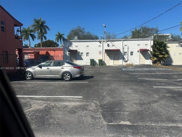 257 N Krome Ave, Homestead, FL 33030