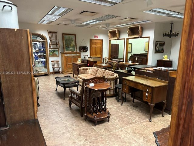 257 N Krome Ave, Homestead, FL 33030