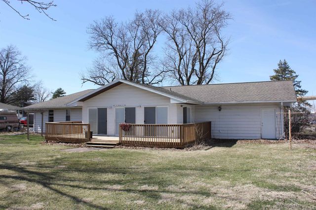 3004 McClain Drive, Cedar Falls, IA 50613