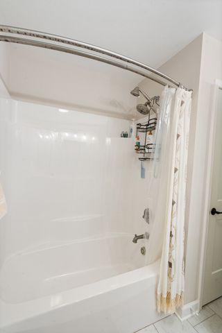 117 E Circle Dr, Burns, TN 37029