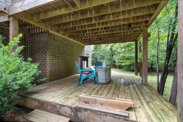 117 E Circle Dr, Burns, TN 37029