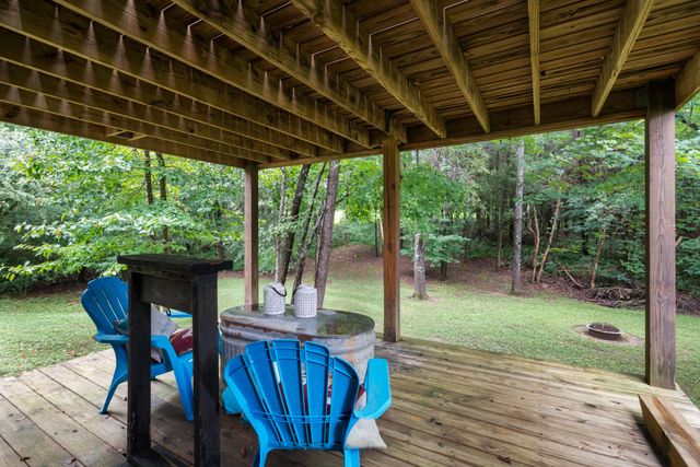 117 E Circle Dr, Burns, TN 37029