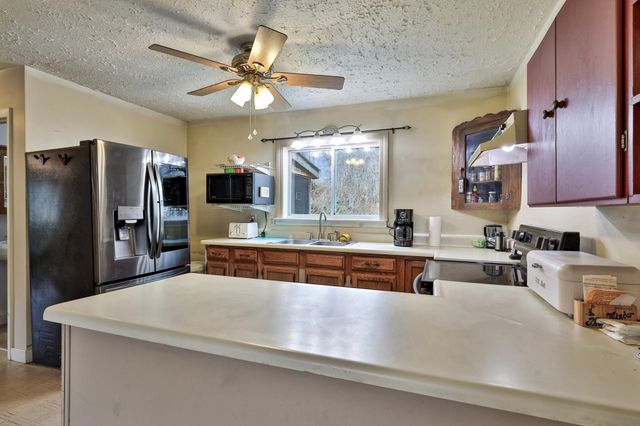 2140 Brandon Mountain Road, Rochester, VT 05767