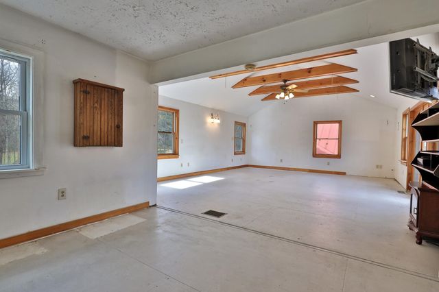 2140 Brandon Mountain Road, Rochester, VT 05767