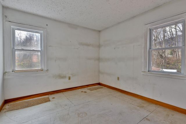 2140 Brandon Mountain Road, Rochester, VT 05767