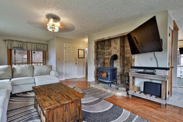 2140 Brandon Mountain Road, Rochester, VT 05767