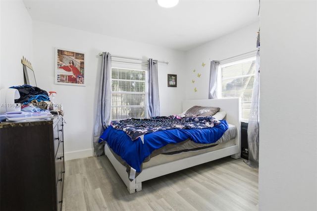 2142 NW 33rd St, Miami, FL 33142