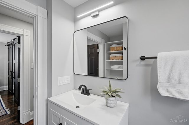 4614 Simpson Avenue, Cincinnati, OH 45227