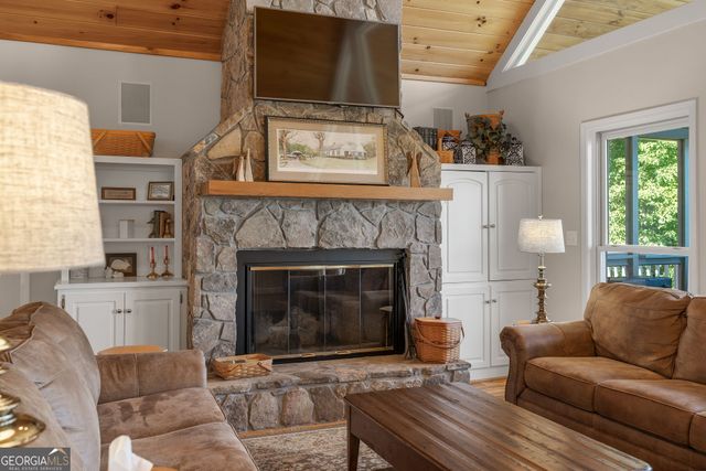 430 Grimes Nose, Sautee Nacoochee, GA 30571