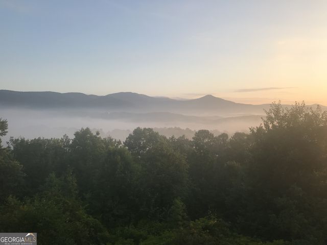 430 Grimes Nose, Sautee Nacoochee, GA 30571