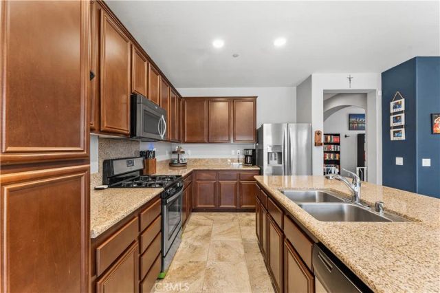 3419 Arrowhead Court, Rosamond, CA 93560