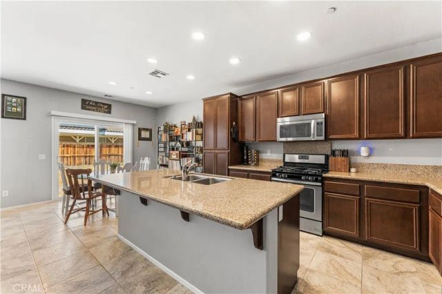 3419 Arrowhead Court, Rosamond, CA 93560