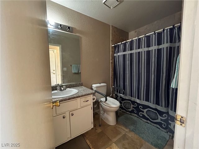 5617 Open Court, Las Vegas, NV 89118