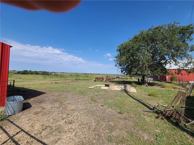 609 County Road 420, Taylor, TX 76574
