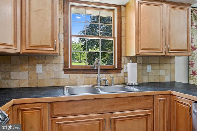 1876 SNYDERSBURG RD, Westminster, MD 21157