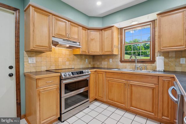 1876 SNYDERSBURG RD, Westminster, MD 21157
