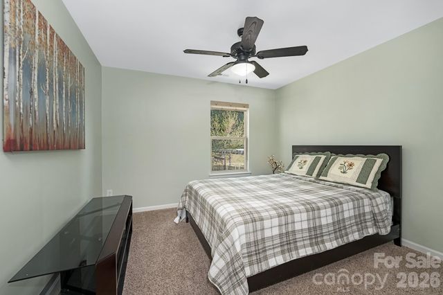 10840 Cove Point Drive, Charlotte, NC 28278