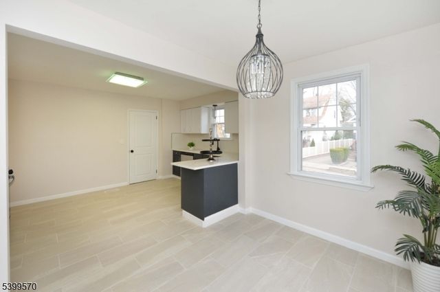 16 Liberty St, Little Ferry Boro, NJ 07643