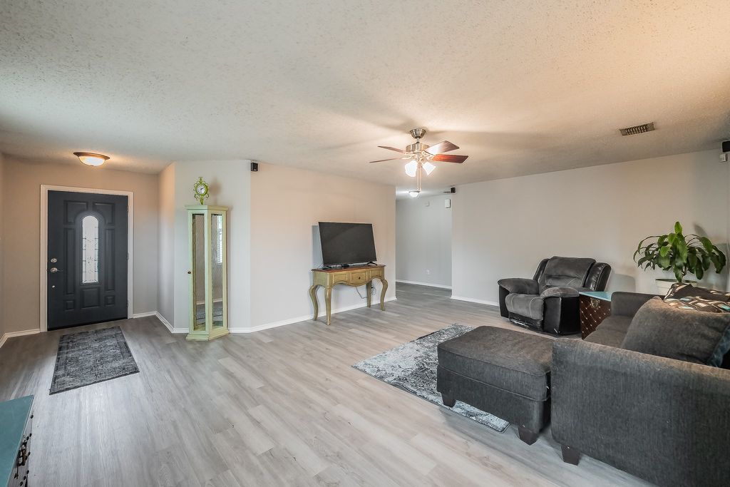 1016 Stone Chapel Way, Fort Worth, TX 76179 — photo 5