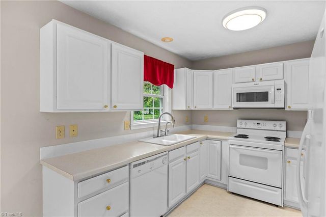 150 Anna Way, Mount Airy, NC 27030