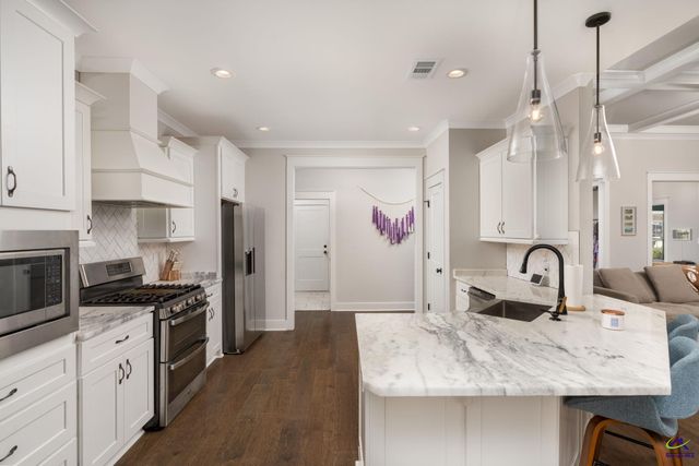 106 Gracetree Way, Kathleen, GA 31047