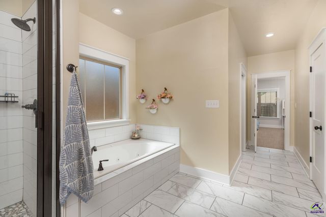 106 Gracetree Way, Kathleen, GA 31047