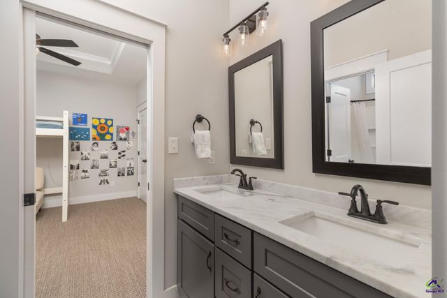 106 Gracetree Way, Kathleen, GA 31047