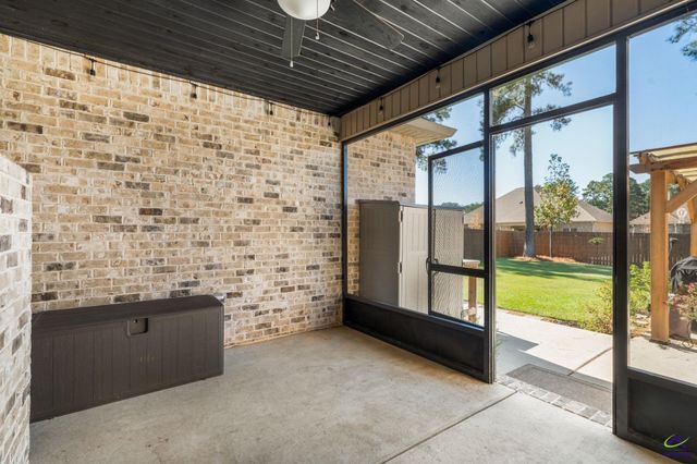 106 Gracetree Way, Kathleen, GA 31047