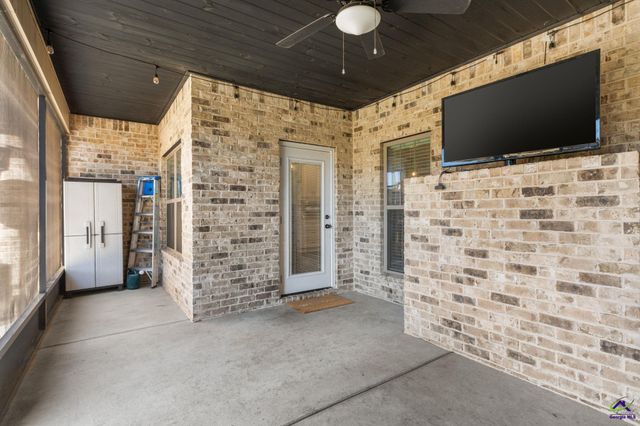 106 Gracetree Way, Kathleen, GA 31047