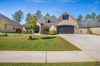 106 Gracetree Way, Kathleen, GA 31047