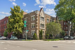 1956 W Melrose Street 202, Chicago, IL 60657