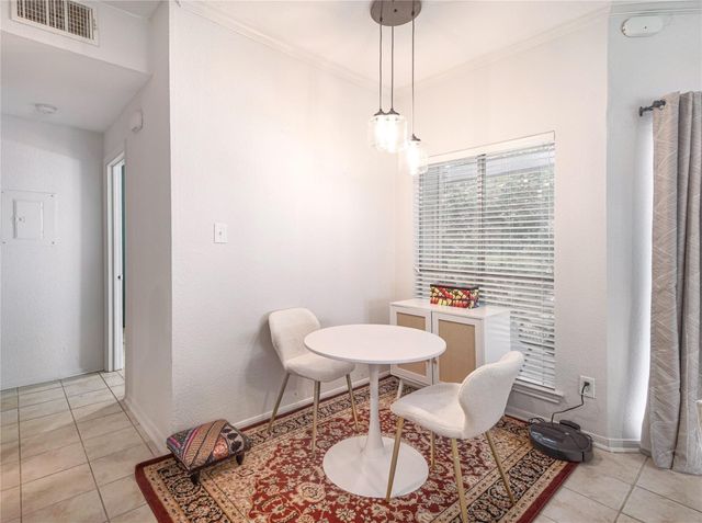 2450 WICKERSHAM LN M1311, Austin, TX 78741