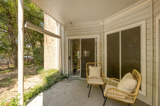 2450 WICKERSHAM LN M1311, Austin, TX 78741