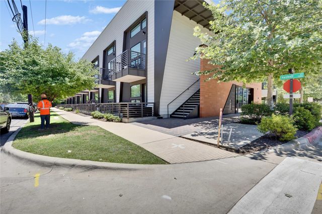 49 Navasota ST 203, Austin, TX 78702