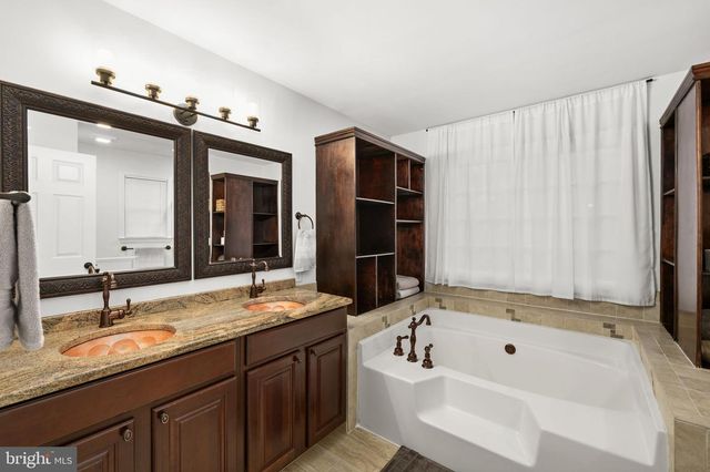 41 BALDWIN DR, Fredericksburg, VA 22406