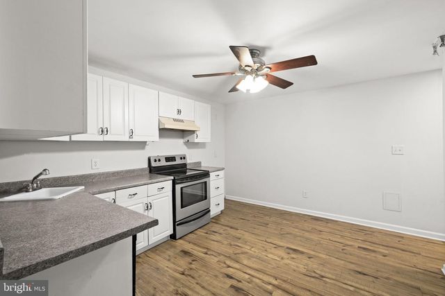 41 BALDWIN DR, Fredericksburg, VA 22406