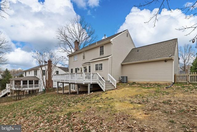 41 BALDWIN DR, Fredericksburg, VA 22406