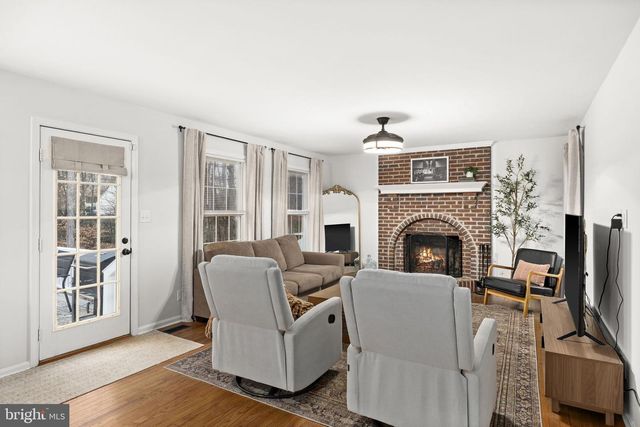 41 BALDWIN DR, Fredericksburg, VA 22406