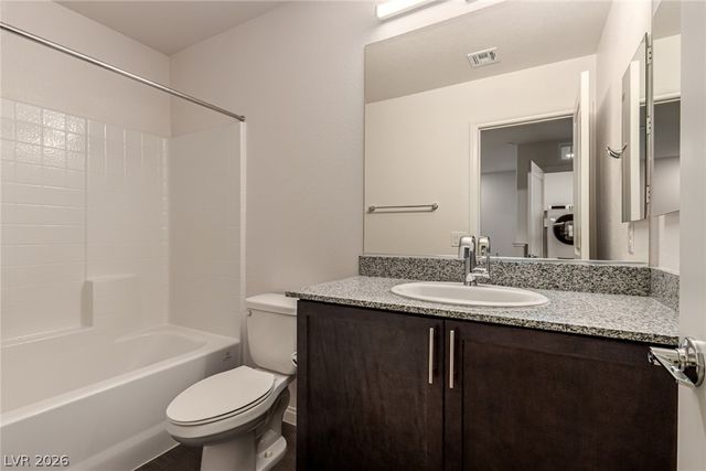 2829 Champagne Gold Avenue, North Las Vegas, NV 89086