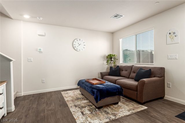 2829 Champagne Gold Avenue, North Las Vegas, NV 89086